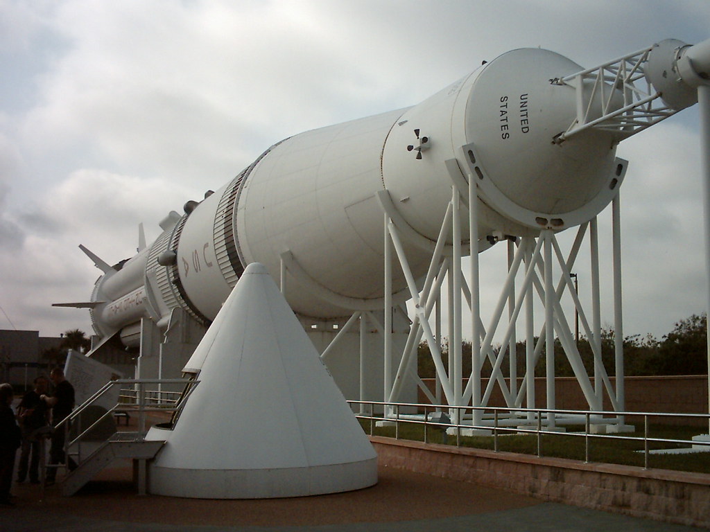 Saturn 5