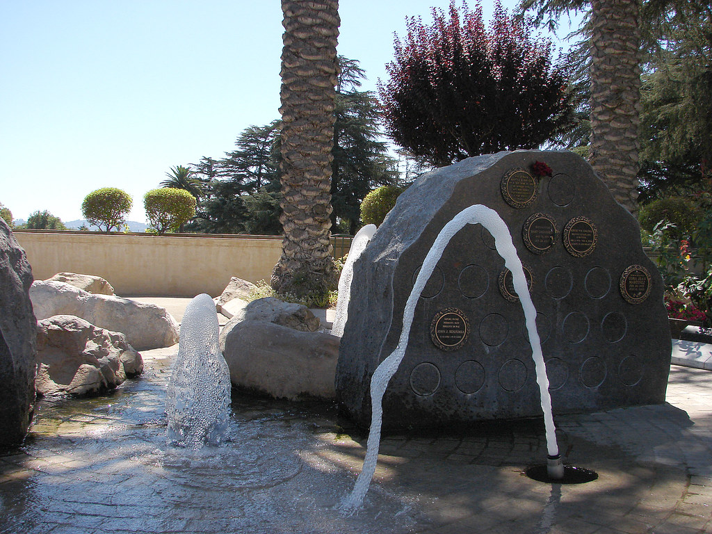 Memorial Fountain