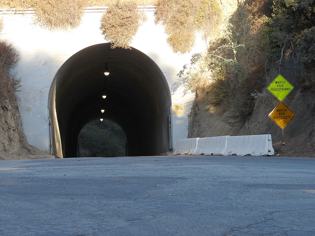 Movie Tunnel 2